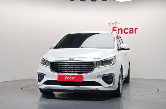 Kia Carnival Gasoline 7-Seater Limousine President — пробег 98 664 км — фото 3 из 5