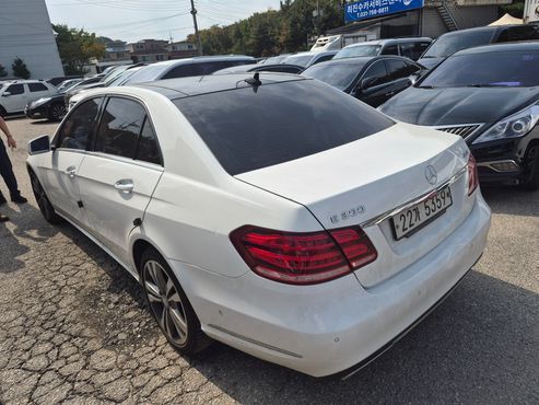 Mercedes-Benz E-Class E300 4MATIC Avantgarde — пробег 100 000 км — фото 3 из 5