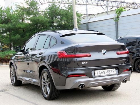 BMW X4 xDrive20i M Sport X — пробег 73 121 км — фото 3 из 5