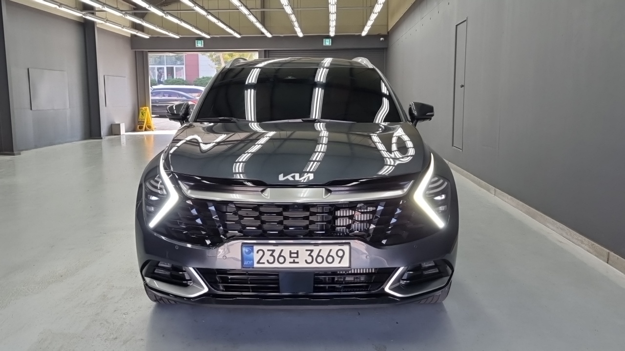 Kia Sportage Gasoline 1.6 Turbo 2WD Signature — пробег 14 750 км — фото 3 из 5