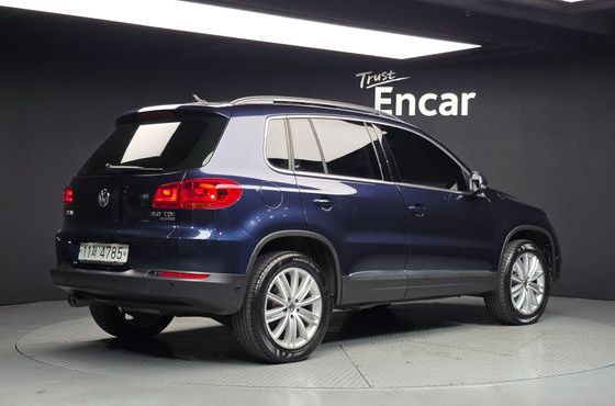 Volkswagen Tiguan 2.0 TDI Premium 5N — пробег 58 681 км — фото 2 из 5