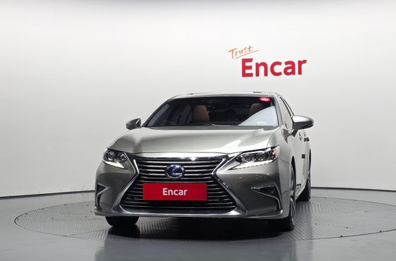 Lexus ES Supreme XV60 — пробег 91 736 км — фото 3 из 5