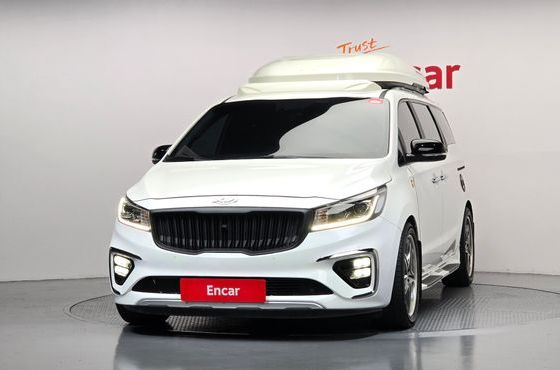 Kia Carnival 9-seater Prestige — пробег 209 290 км — фото 3 из 5