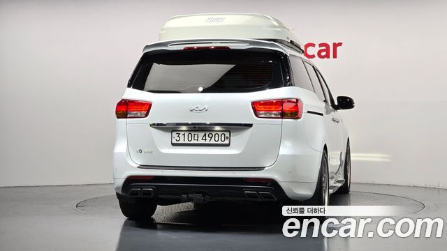 Kia Carnival 9-seater Prestige — пробег 209 290 км — фото 4 из 5
