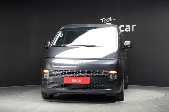 Hyundai Staria Tourer 11-Seater Modern — пробег 74 177 км — фото 3 из 5