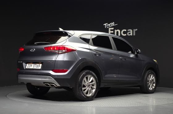 Hyundai Tucson Diesel 2.0 2WD Style Special — пробег 208 002 км — фото 2 из 5