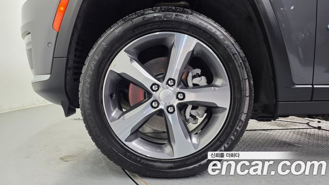 Jeep Cherokee 4xe Limited — пробег 35 380 км — фото 5 из 5