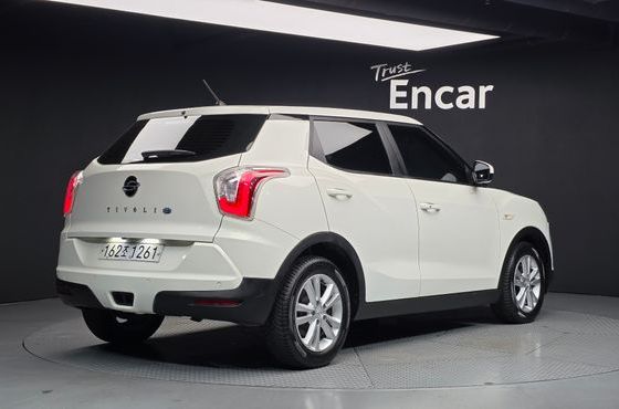 Ssangyong TIBOLI Diesel TX 2WD — пробег 208 627 км — фото 2 из 5