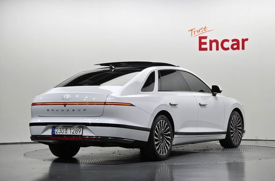 Hyundai Grandeur 3.5 Gasoline 2WD Calligraphy — пробег 44 448 км — фото 2 из 5