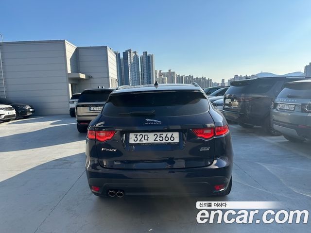 Jaguar F-PACE 20d Portfolio — пробег 103 060 км — фото 2 из 5