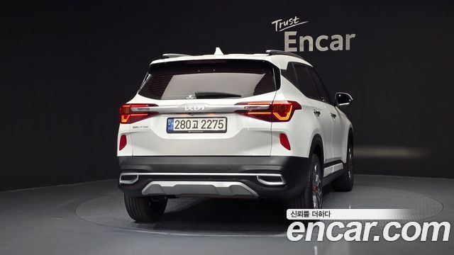Kia Seltos из Кореи Encar