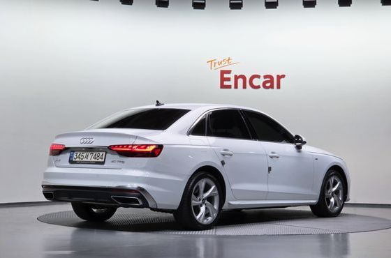 Audi A4 40 TFSI Premium — пробег 44 409 км — фото 2 из 5