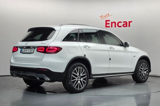 Mercedes-Benz GLC-Class GLC300e 4MATIC — пробег 40 450 км — фото 2 из 5