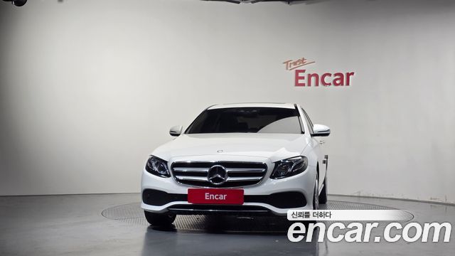 Mercedes-Benz E-Class E220d Avantgarde — пробег 177 583 км — фото 3 из 5