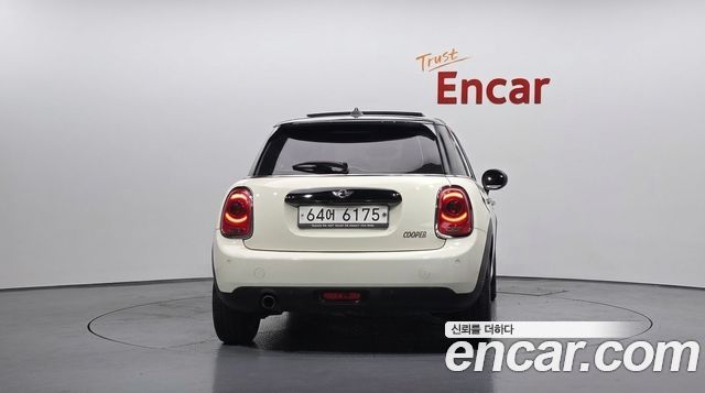 Mini Cooper из Кореи Encar