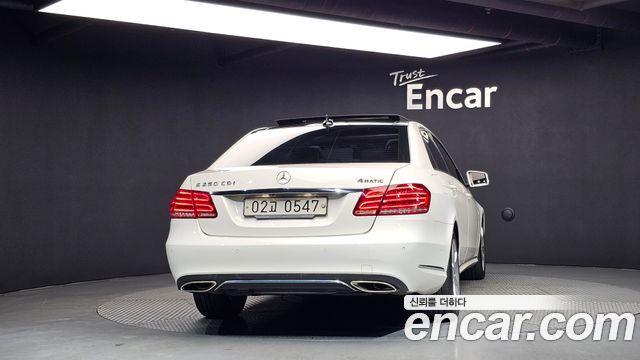 Mercedes-Benz E-Class из Кореи Encar