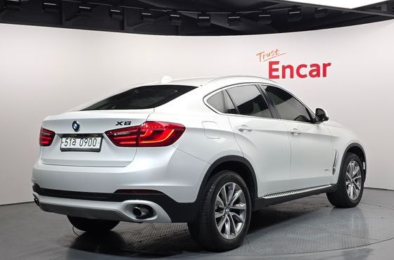 BMW X6 xDrive 30d — пробег 76 120 км — фото 2 из 5
