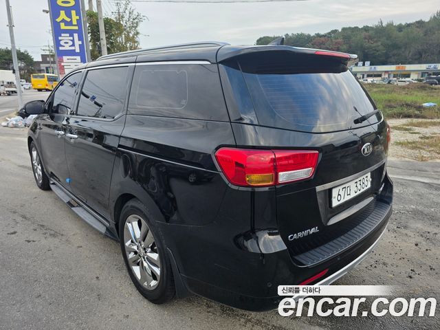 Kia Carnival 7-seater Limousine President — пробег 104 685 км — фото 2 из 5