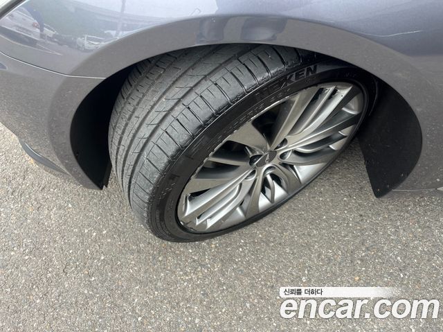 Hyundai Genesis из Кореи Encar