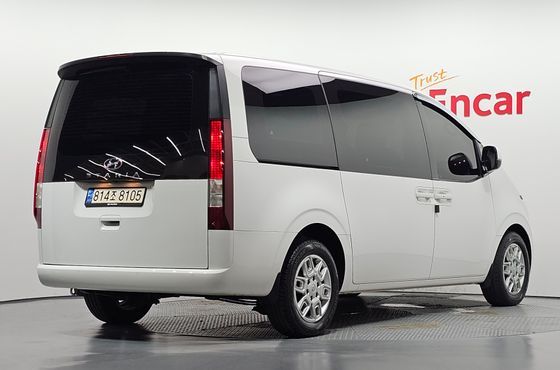 Hyundai Staria Cargo 5-Seater Modern — пробег 72 588 км — фото 2 из 5