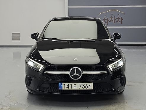 Mercedes-Benz A-Class A220 Sedan — пробег 49 200 км — фото 3 из 5