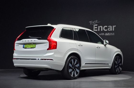 Volvo XC90 T8 Ultimate Bright Hybrid — пробег 66 359 км — фото 2 из 5