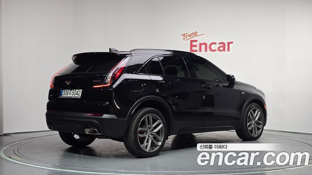 Cadillac XT4 2.0 Sport AWD — пробег 20 061 км — фото 2 из 5