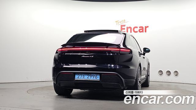 Porsche Macan 4S — пробег 27 004 км — фото 4 из 5