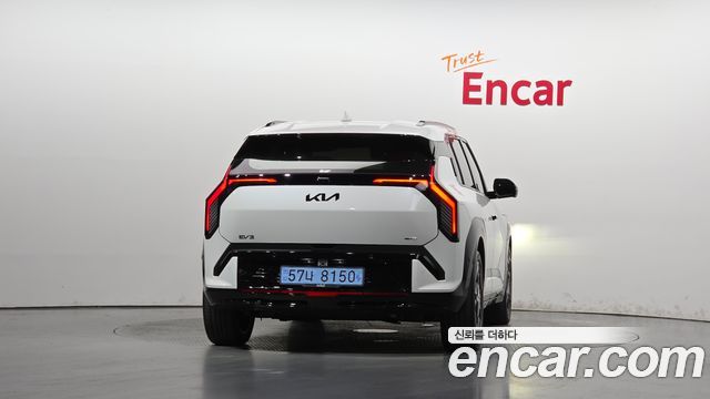 Kia EV3 из Кореи Encar