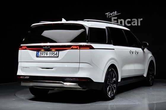 Kia Carnival Diesel 7-Seater Signature — пробег 75 041 км — фото 2 из 5