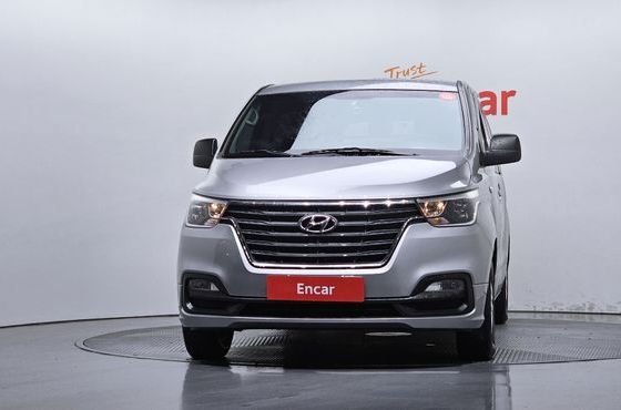 Hyundai Starex Van 5-Seater Modern — пробег 282 789 км — фото 3 из 5
