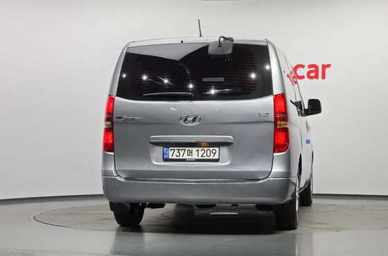 Hyundai Starex Wagon 11-Seater Smart — пробег 142 460 км — фото 4 из 5