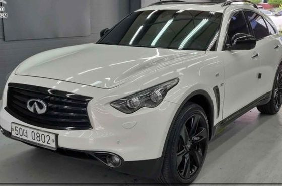 Infiniti QX70 3.7 AWD — пробег 190 000 км — фото 1 из 5