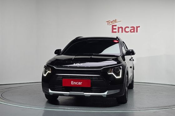 Kia Niro Prestige — пробег 14 819 км — фото 3 из 5