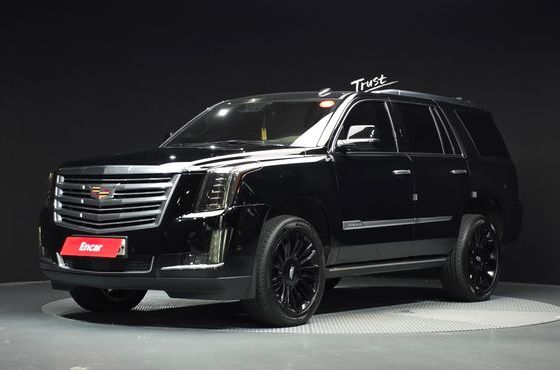 Cadillac Escalade 6.2 4th — пробег 109 334 км — фото 1 из 5