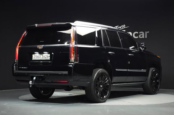Cadillac Escalade 6.2 4th — пробег 109 334 км — фото 2 из 5