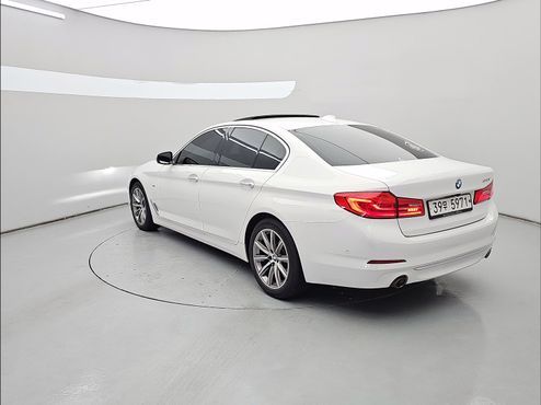 BMW 5-Series 520i Luxury — пробег 91 381 км — фото 3 из 5