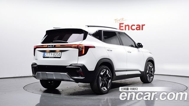 Kia Seltos из Кореи Encar