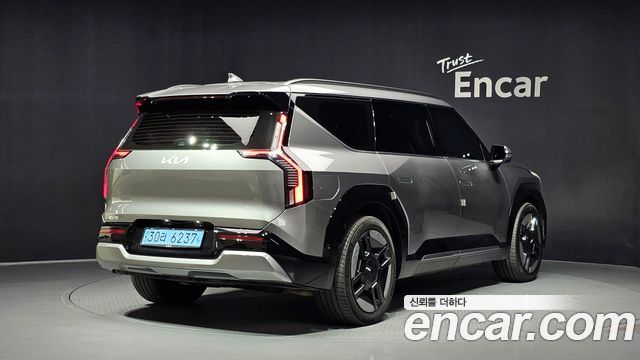 Kia EV9 из Кореи Encar