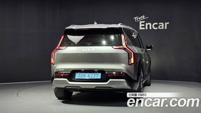 Kia EV9 из Кореи Encar