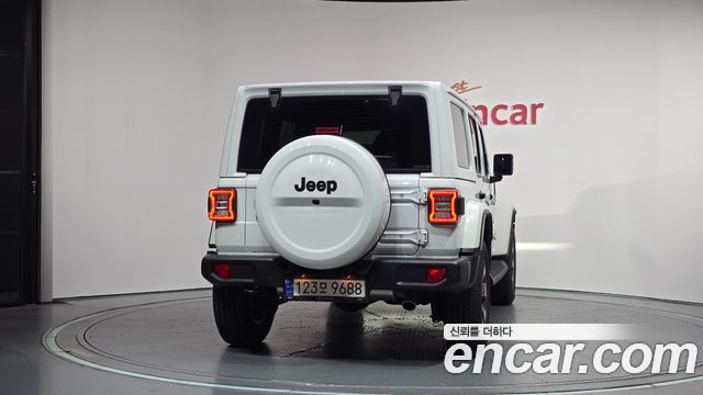 Jeep Wrangler 2.0 Overland 4Door — пробег 6 840 км — фото 4 из 5