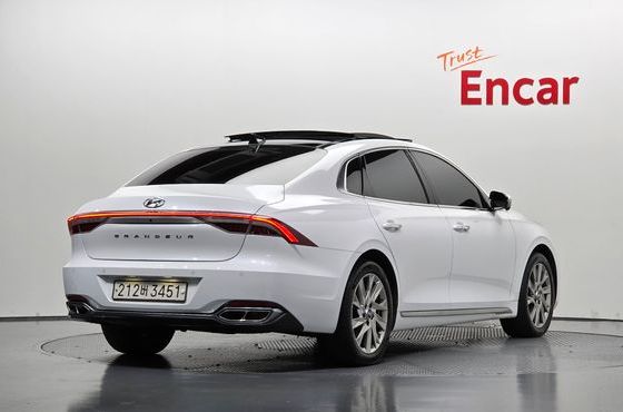 Hyundai Grandeur Calligraphy — пробег 143 712 км — фото 2 из 5
