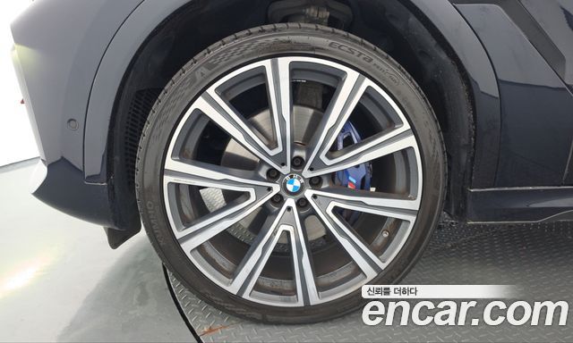 BMW X6 xDrive40i M Sports Online Exclusive Edition — пробег 87 148 км — фото 5 из 5