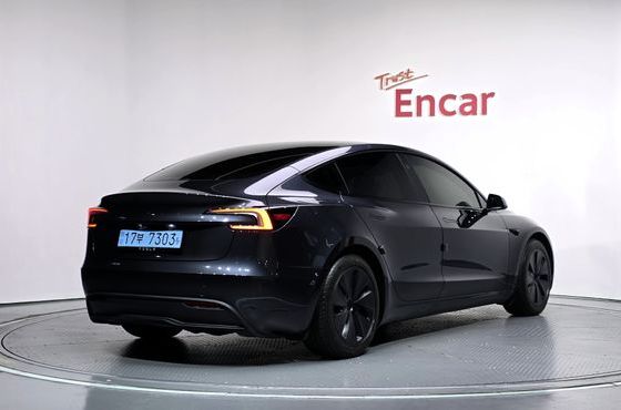 Tesla Model 3 RWD — пробег 22 528 км — фото 2 из 5