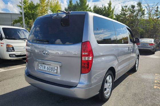 Hyundai Starex Wagon 12-Seater Smart — пробег 110 631 км — фото 2 из 5