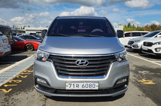 Hyundai Starex Wagon 12-Seater Smart — пробег 110 631 км — фото 3 из 5