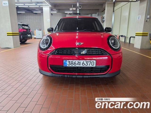 Mini Cooper Essential — пробег 9 092 км — фото 3 из 5