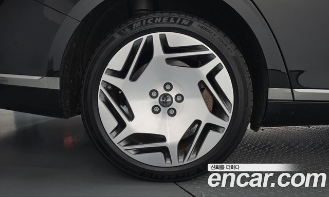 Genesis G90 из Кореи Encar