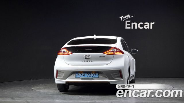Hyundai Ioniq из Кореи Encar