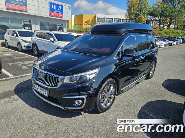 Kia Carnival 9-seater Hi-Limousine Noblesse — пробег 288 000 км — фото 3 из 5